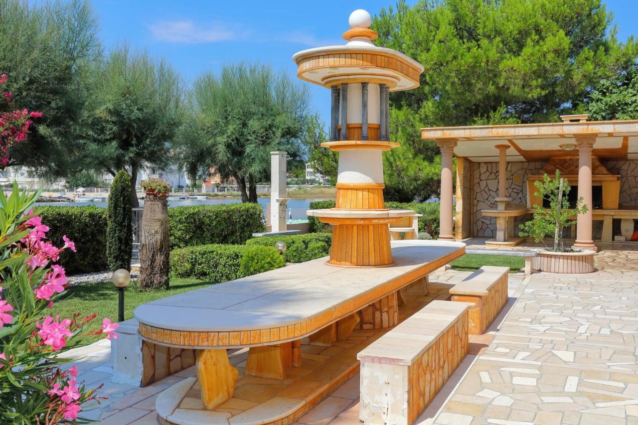 Villa Palma Sukošan Buitenkant foto