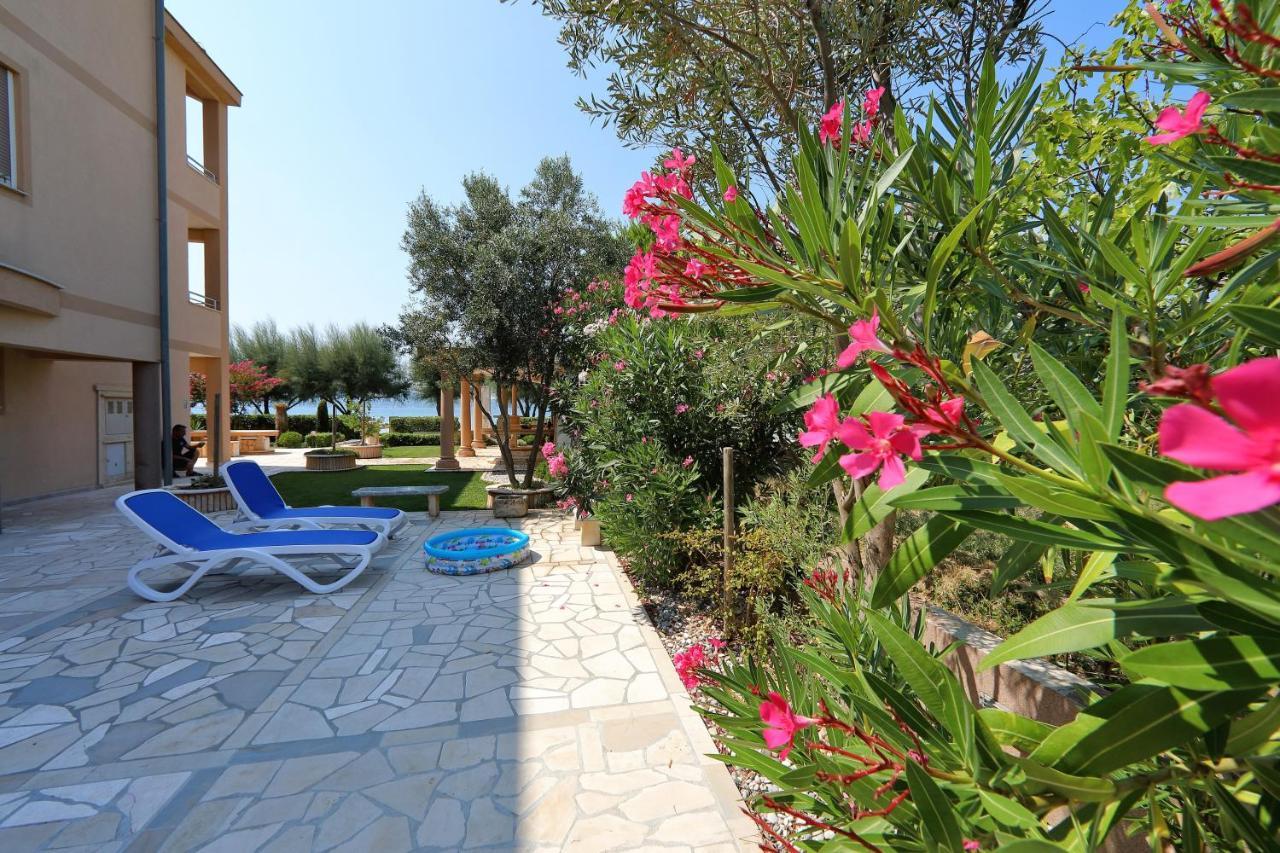 Villa Palma Sukošan Buitenkant foto