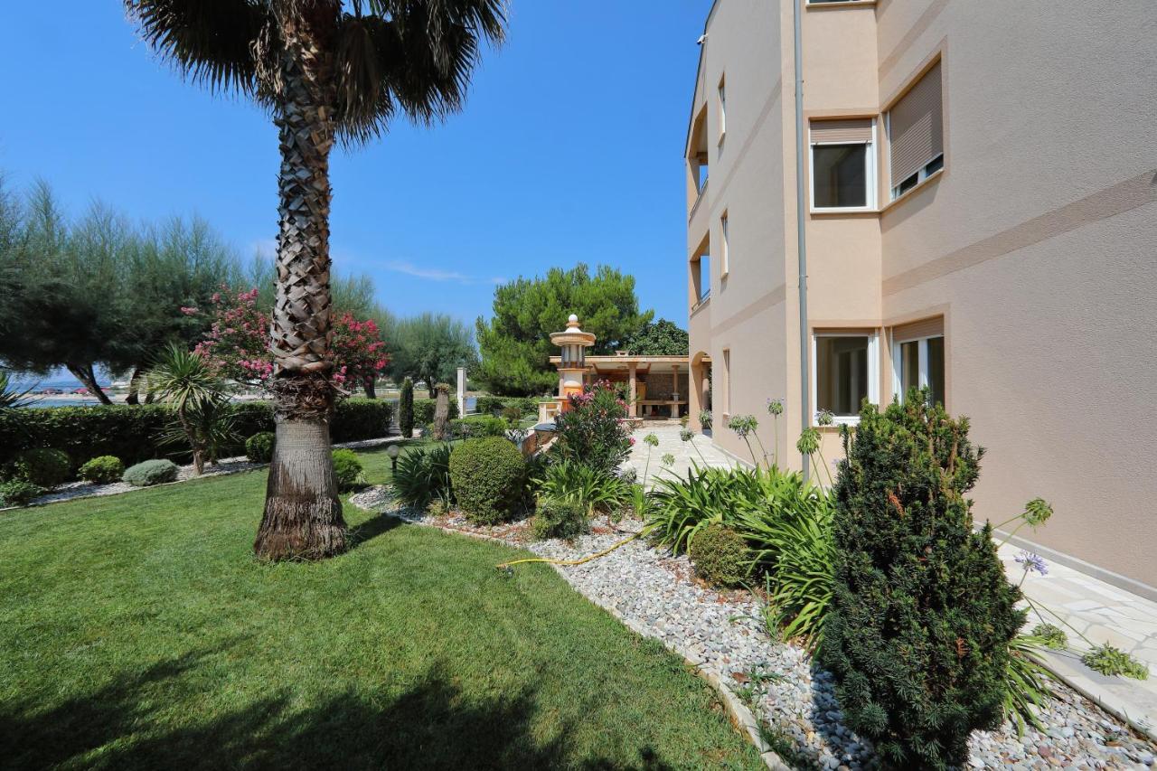 Villa Palma Sukošan Buitenkant foto
