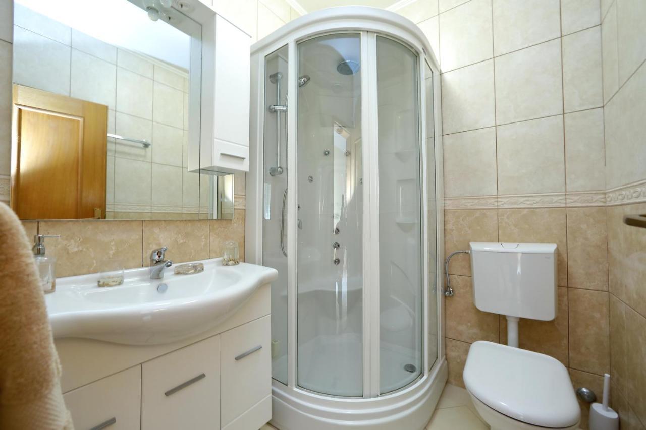 Villa Palma Sukošan Buitenkant foto